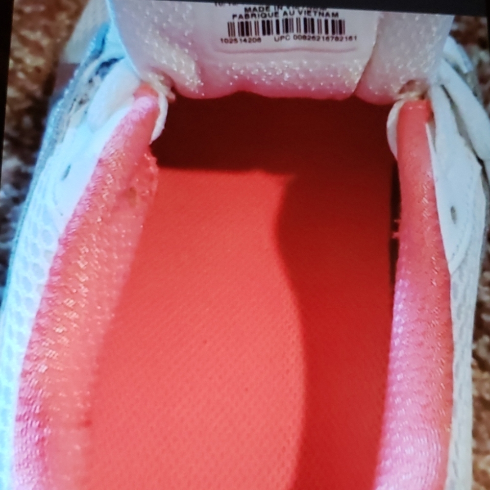 Shoes - Picture 3 of 3